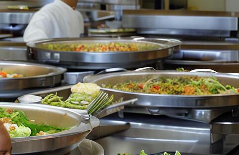 在大學食堂里包個窗口掙錢嗎？需要考慮哪些因素